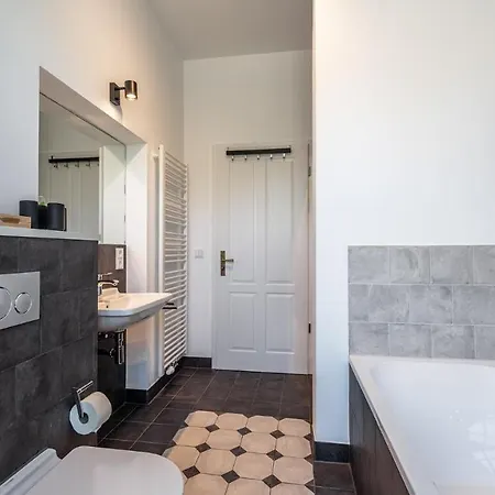 Acapella Allegro 76qm I Altstadt L Weinberg